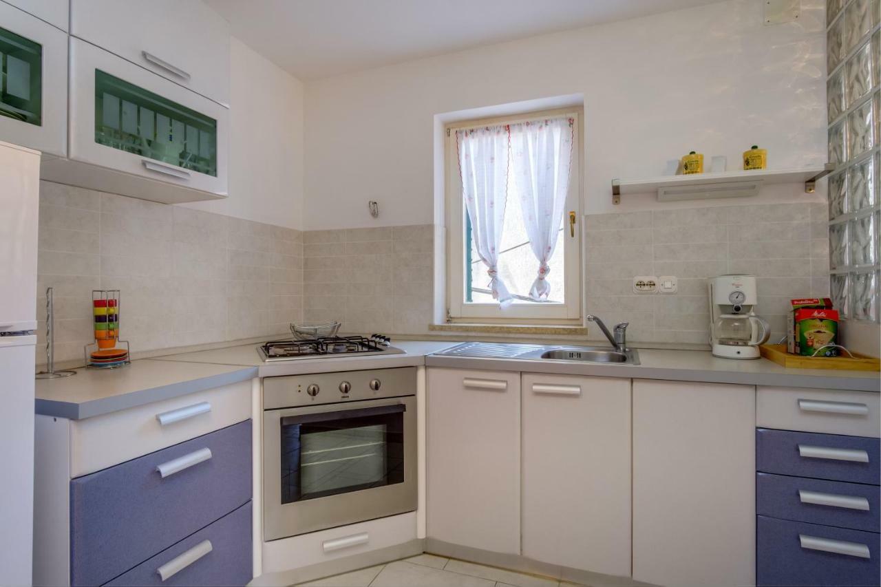 Apartman Natasa Mali Losinj Luaran gambar